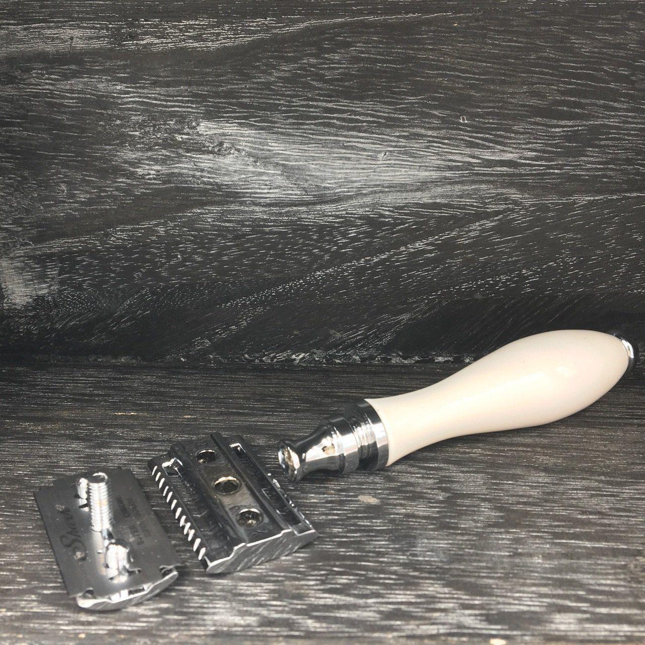 Parker 111W Rasierhobel mit weißem Harzgriff