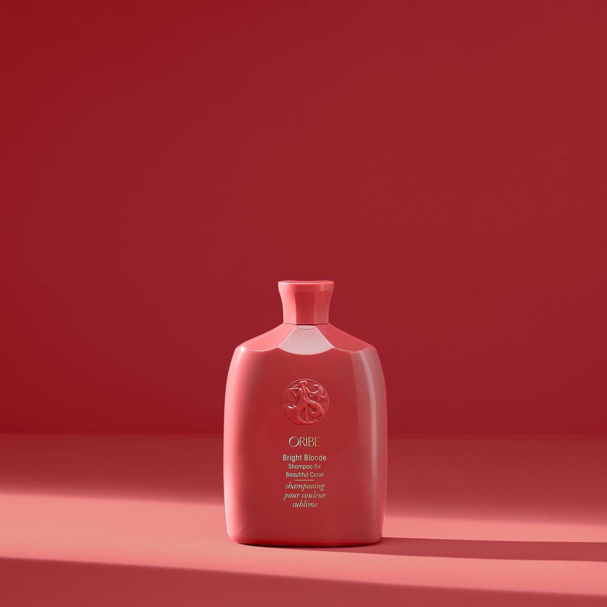 Shampo Oribe Bright Blonde për ngjyrë të bukur 250 ml