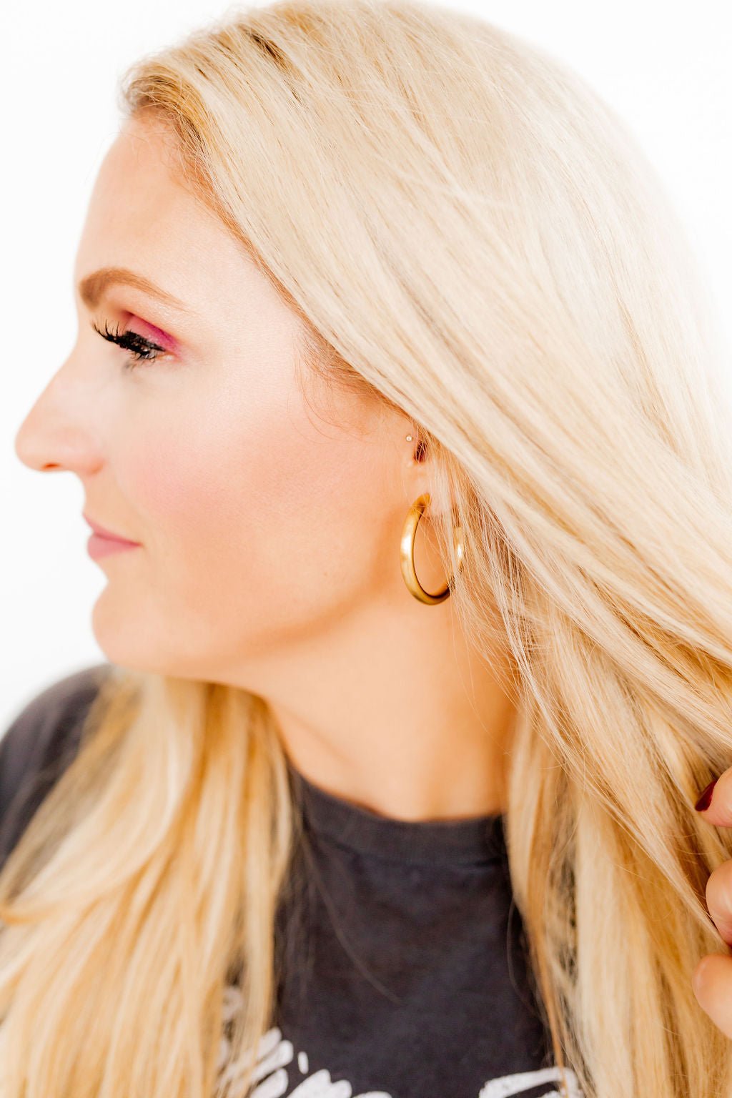 Avery Hoop Earrings - Gold