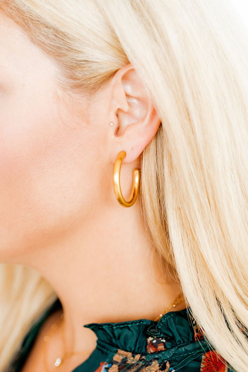 Avery Hoop Earrings - Gold