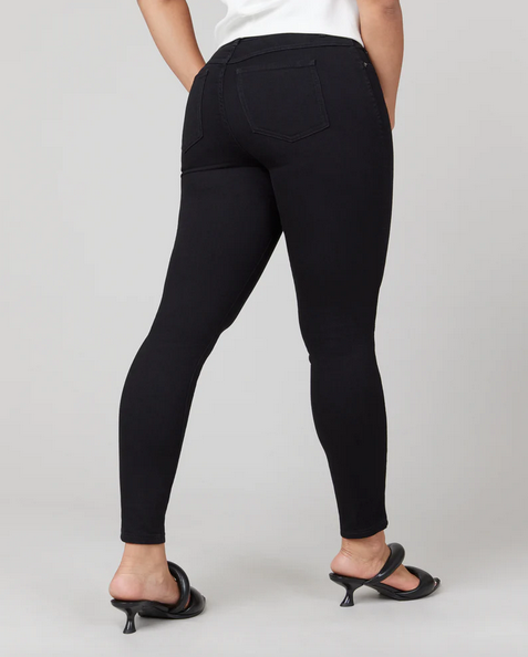 Ankle Skinny Jeans - Clean Black